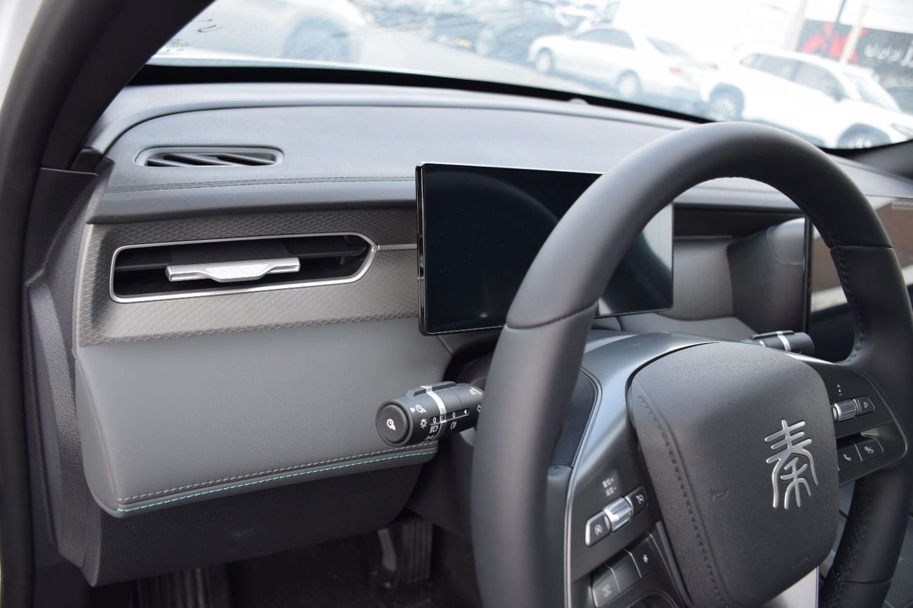 BYD QIN PLUS DM-i 55-km 1.5L Plug in Hybrid