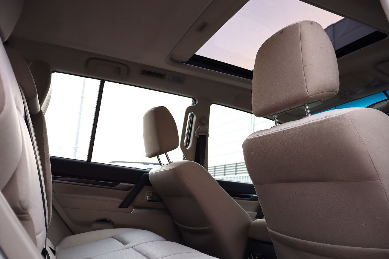 ميتسوبيشي باجيرو