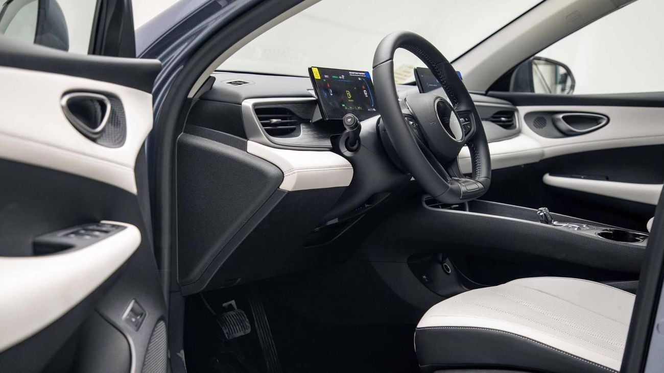 BYD Seal 05 DM-i 1.5L Petrol Engine + Electric Motor (DM-i Plug-in Hybrid) | 4 Door | 5 Seater