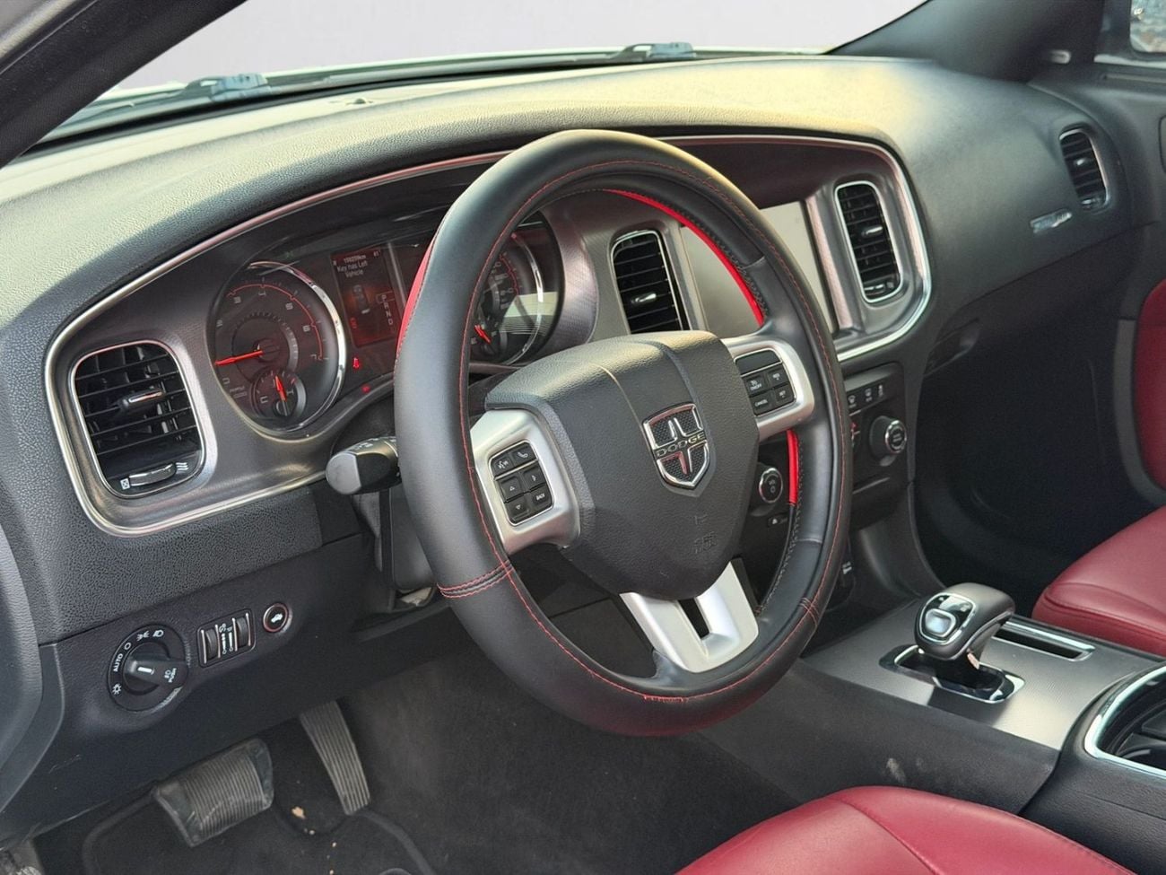 Dodge Charger SXT DODGE CHARGER SXT | 3.6L V6 | 2014 | GCC SPECS