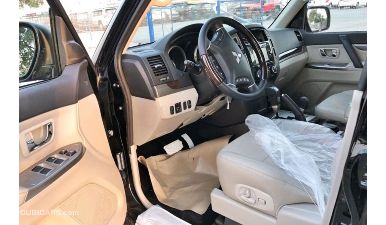 ميتسوبيشي باجيرو Petrol 3.5L AT 2019 Model GLS ( EXPORT ONLY )