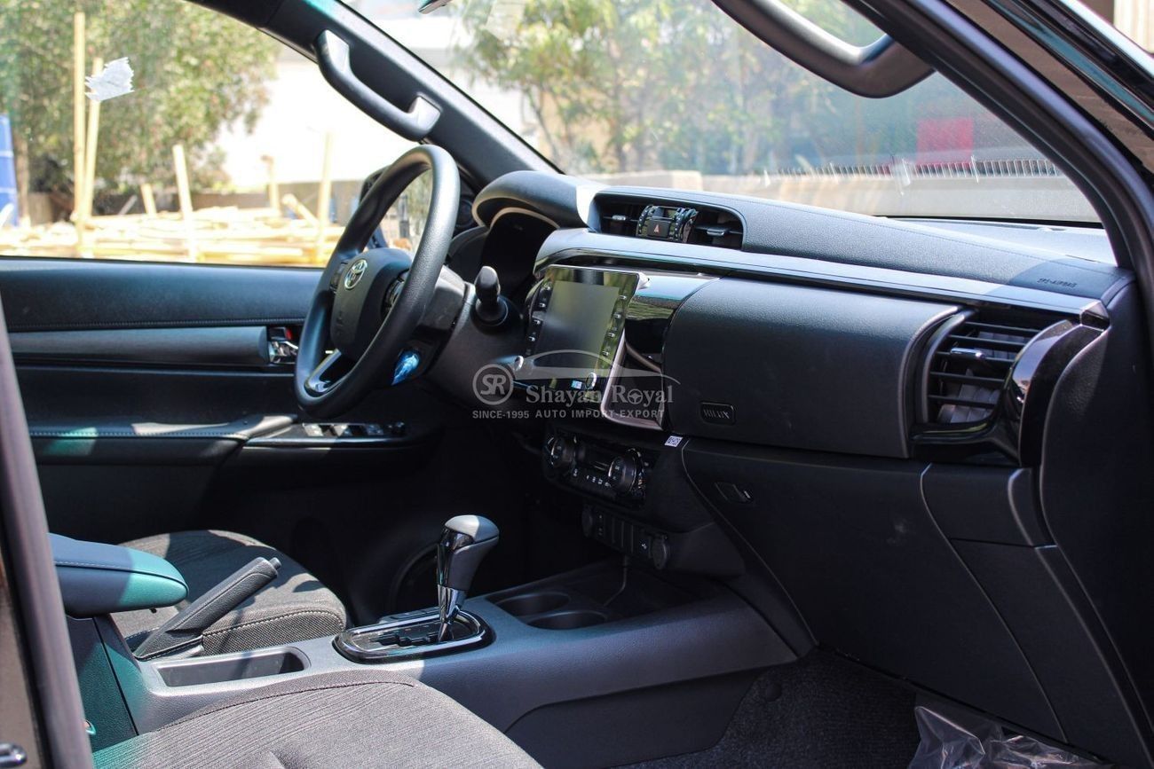 Toyota Hilux LHD 4.0L PETROL V6 4X4 DC ADVENTURE EXCLUSIVE AT 2025MY