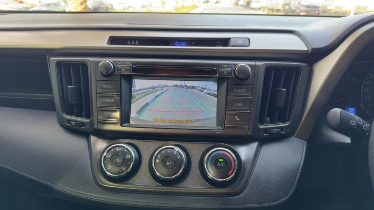 تويوتا راف ٤ -