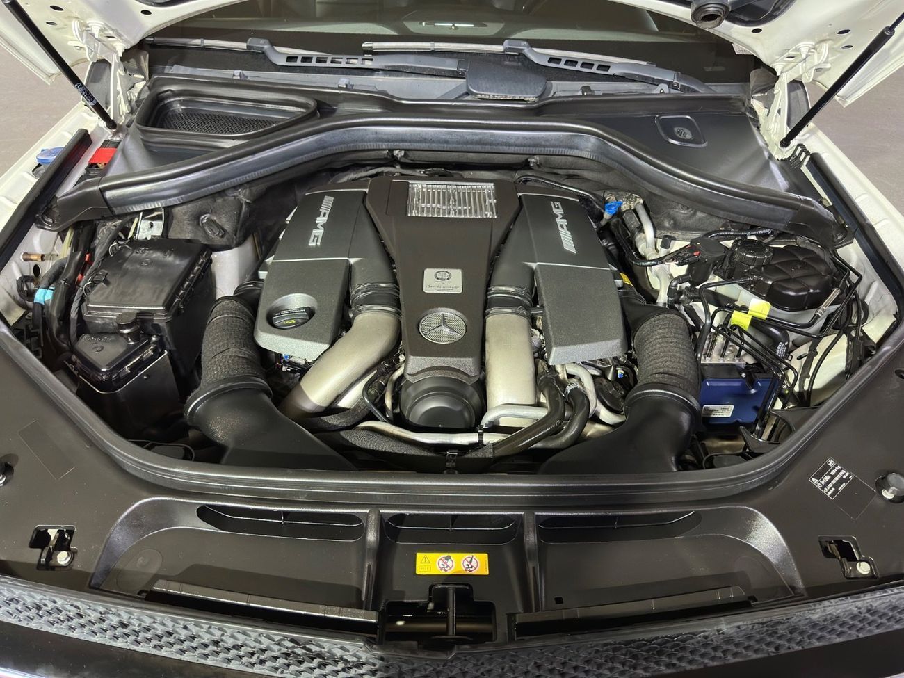 Mercedes-Benz GL 63 AMG 2014 5.5L | FULL SERVICE HISTORY | TWO KEYS | PANORAMIC ROOF | FULLY LOADED