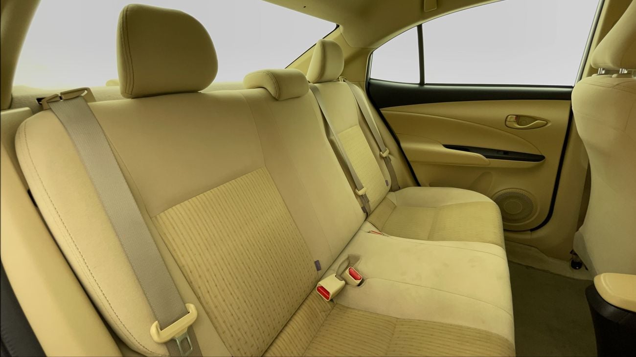 تويوتا يارس SE 1.5 | بدون دفعة مقدمة | اختبار القيادة في المنزل