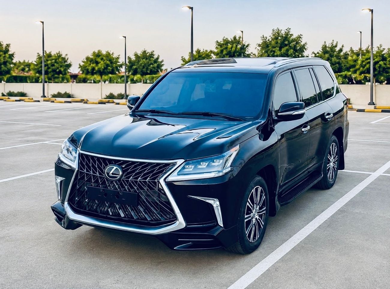 Lexus LX570 PLATINUM LX570 BASE