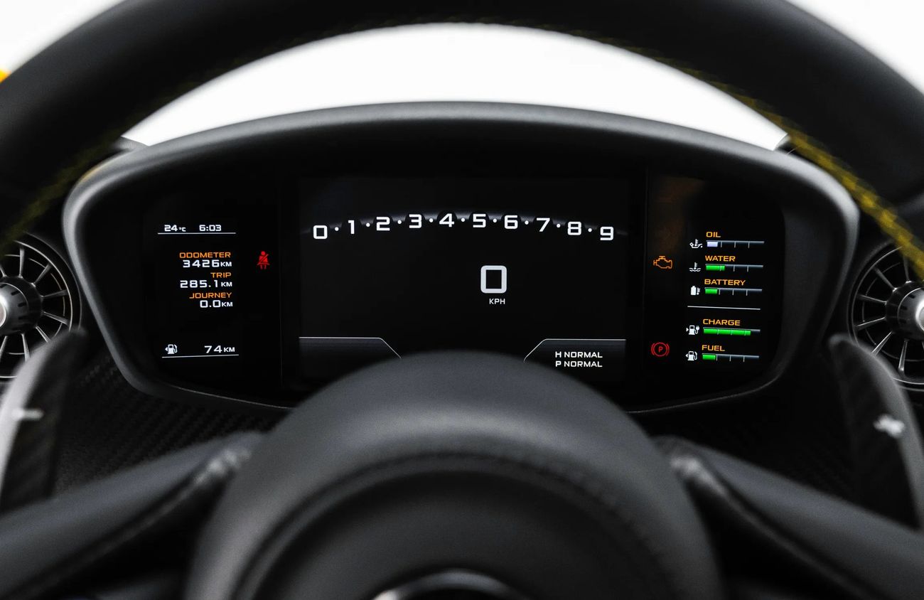 مكلارين P1 3.8L V8 Twin-Turbocharged + Electric Motor