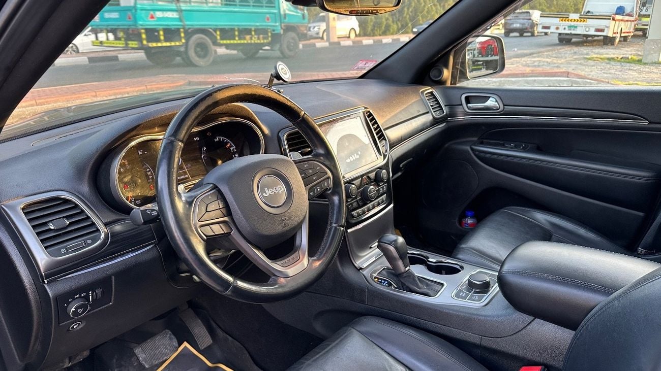 جيب جراند شيروكي Limited 3.6L