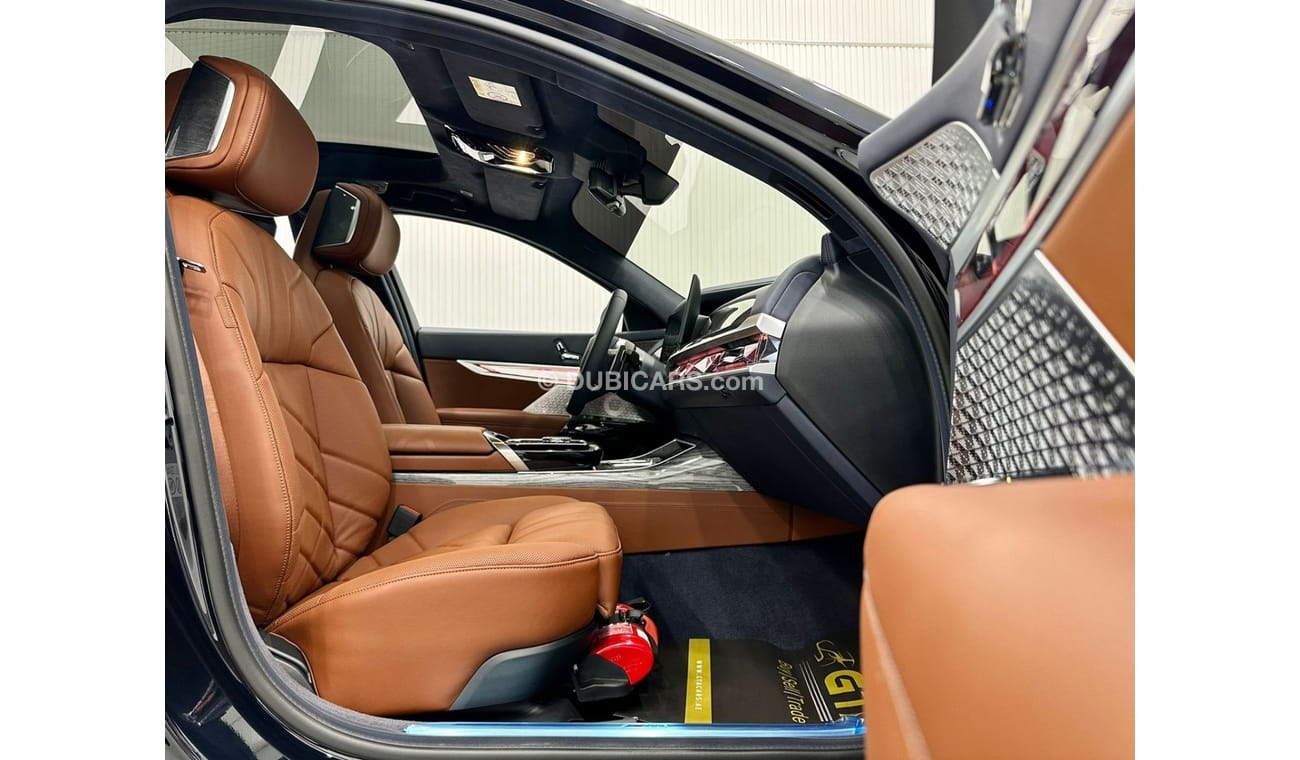 BMW 760Li 2023 BMW 760i XDrive, 5 Years BMW Warranty + Service Contract, GCC