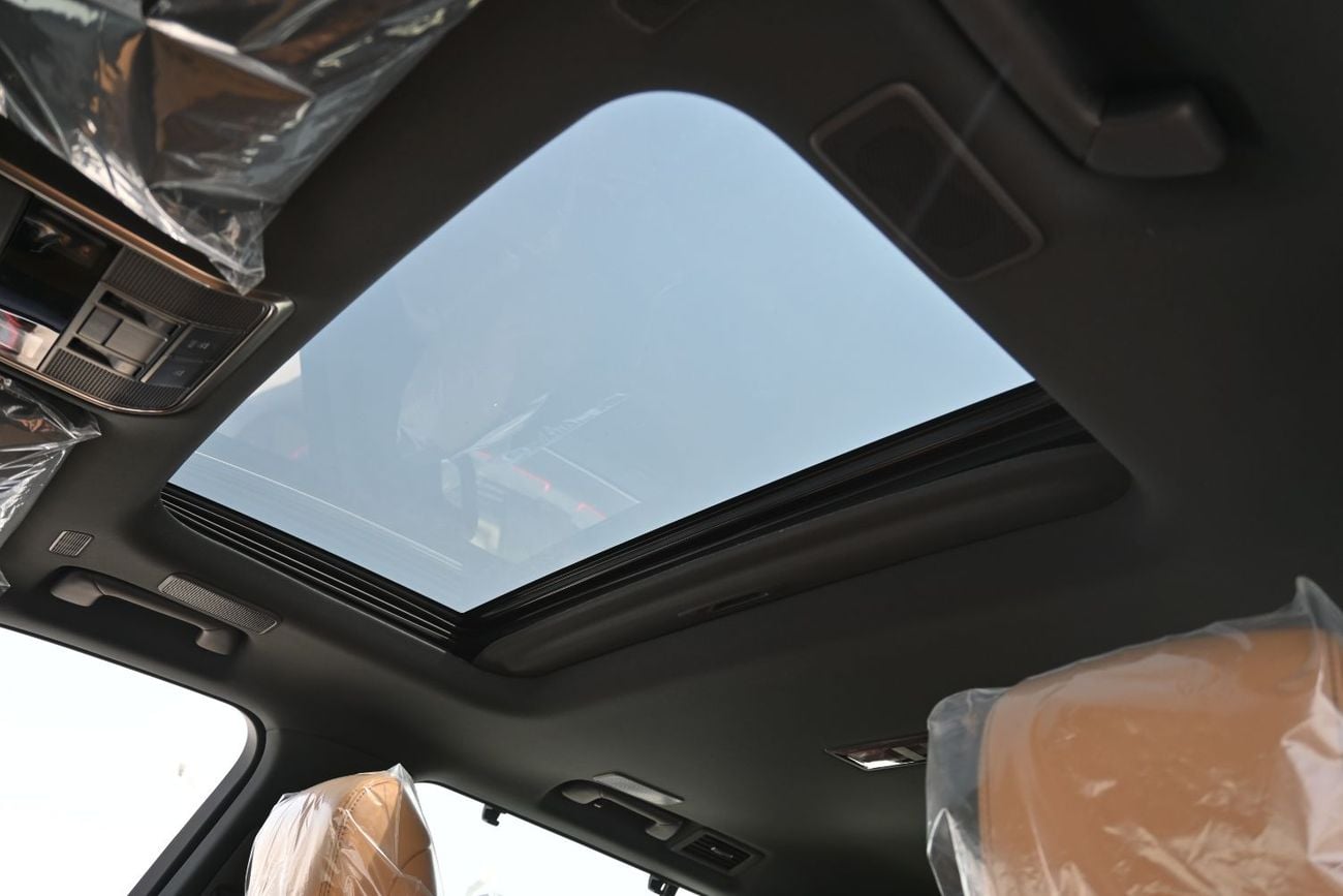 لكزس LX 700h Lexus LX700h Signature 3.5L Twin-Turbo + Hybrid V6, Model 2025, Color Green inside Tan