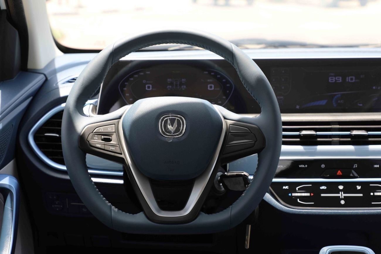 تشنجان بيم إستار STD (NON GCC) 2024 Changan E-Star - White Inside Blue & Grey | Export Only