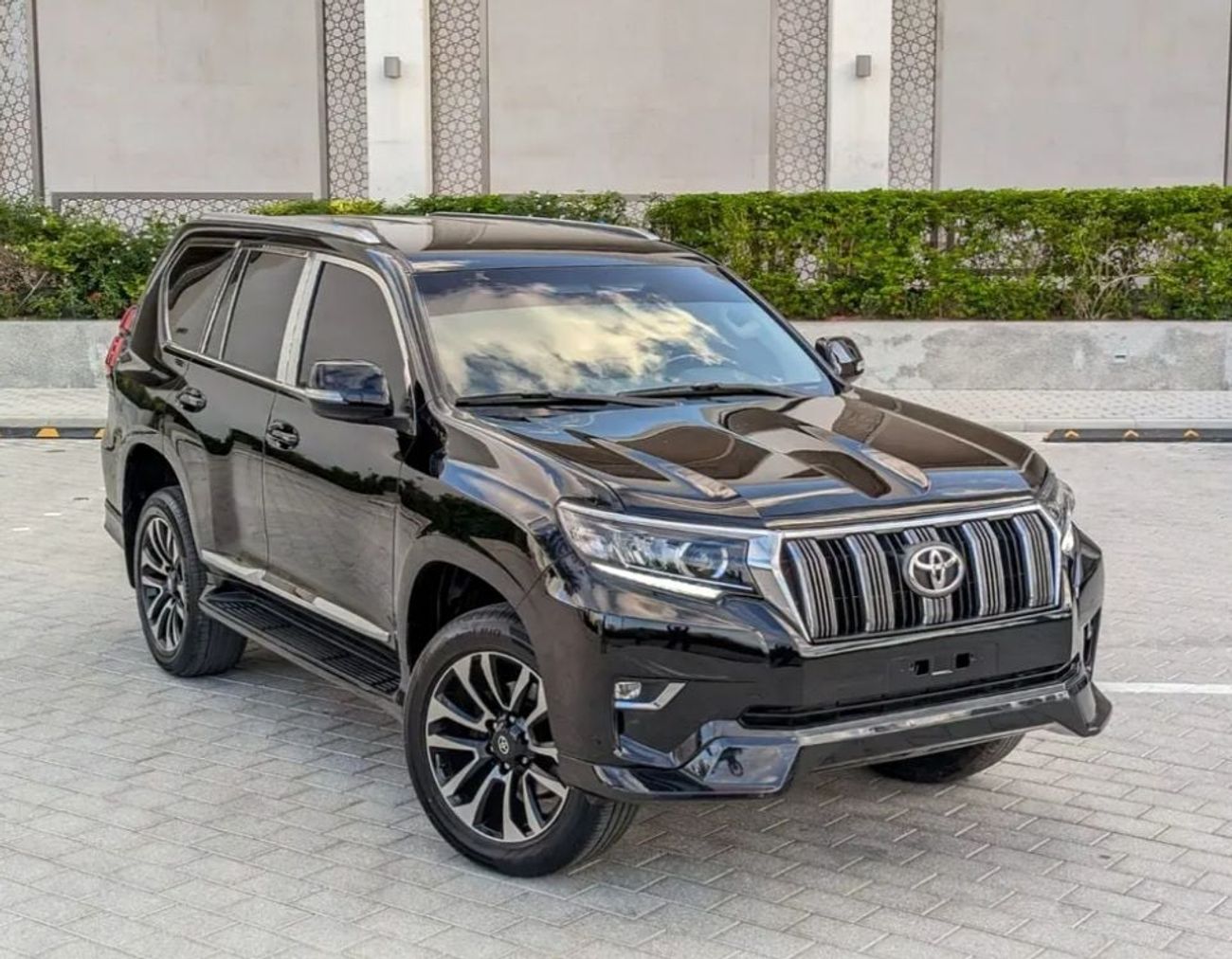 Toyota Prado Toyota prado 2019Model 2.7 petrol Engine Colour Black Transmission Automatic Interior Brown leathers