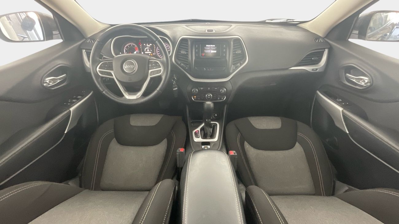 جيب شيروكي 3.2 SPORT X AUTO | شامل الضمان | 0 ﺪﻔﻋﺓ ﺃﻮﻟﻯ