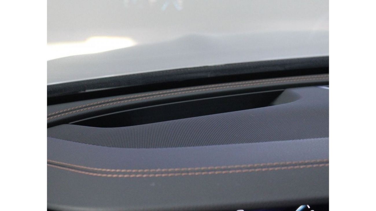 مرسيدس بنز E300 بريميوم