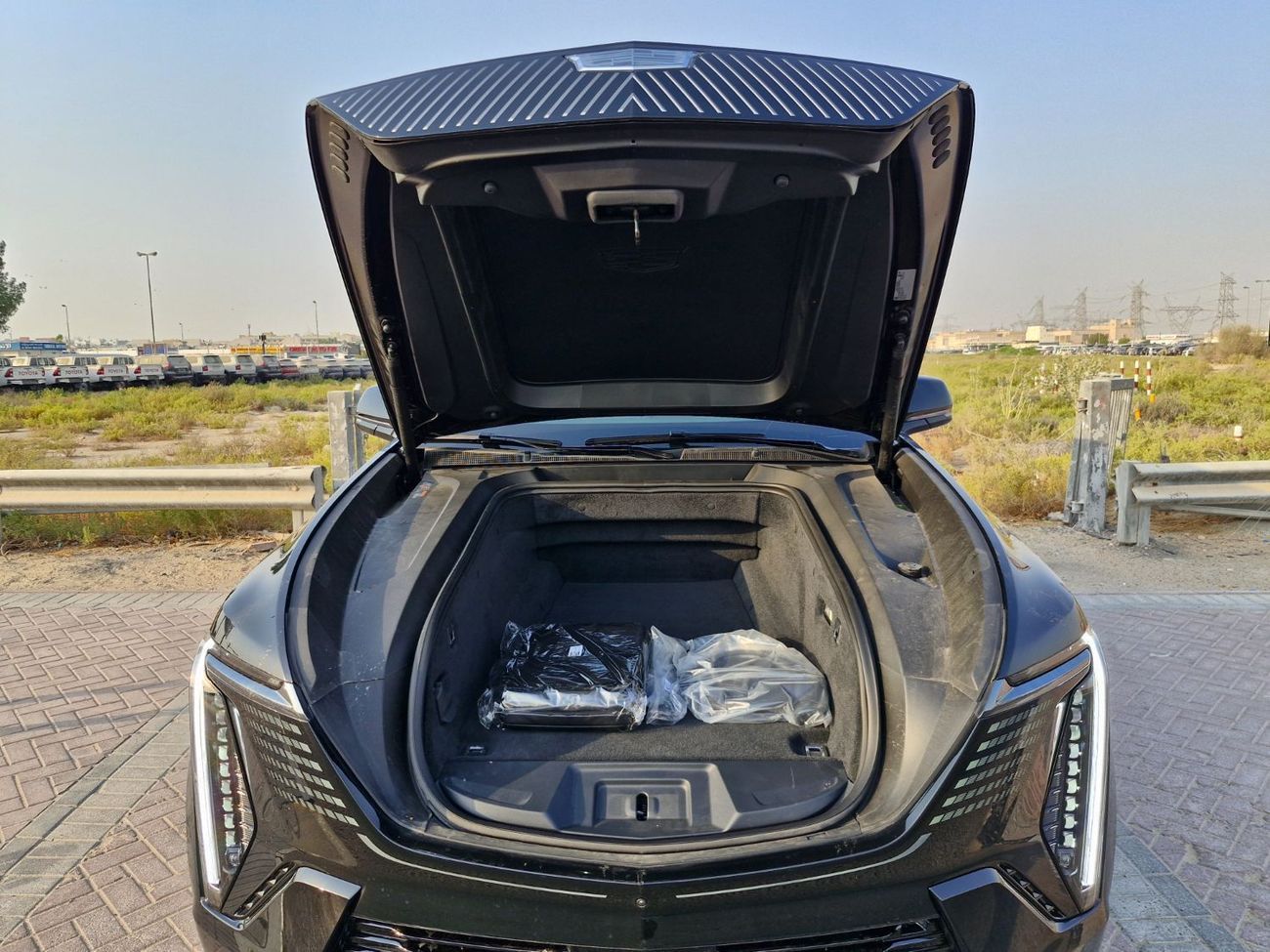 كاديلاك إسكالاد 2025 CADILLAC ESCALADE SPORT PLATINUM IQ 1000E BRAND NEW 0KM