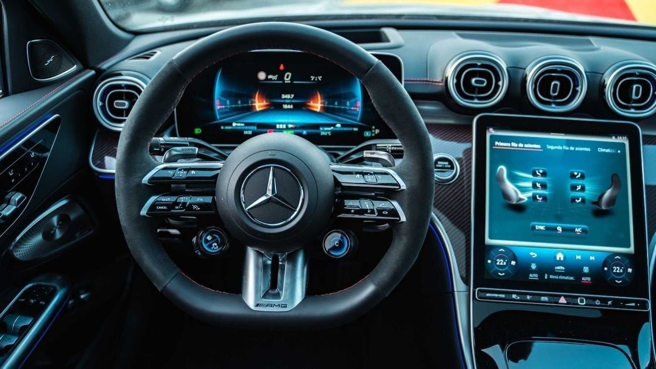 مرسيدس بنز C 63S AMG Mercedes-Benz C 63S AMG MERCEDES-BENZ C 63 S E-PERFORMANCE-HYBRID