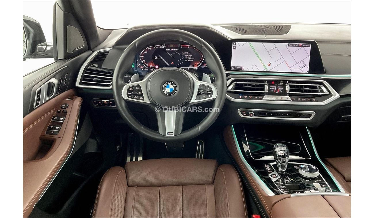 BMW X5 M50i