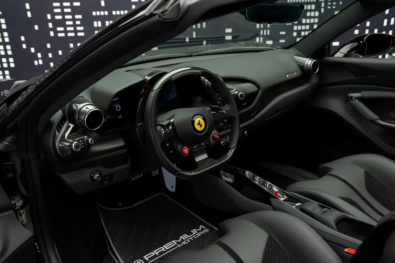 Ferrari F8 Spider STD