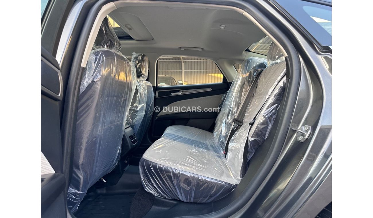 Used Ford Fusion 2019 for sale in Dubai - 682757