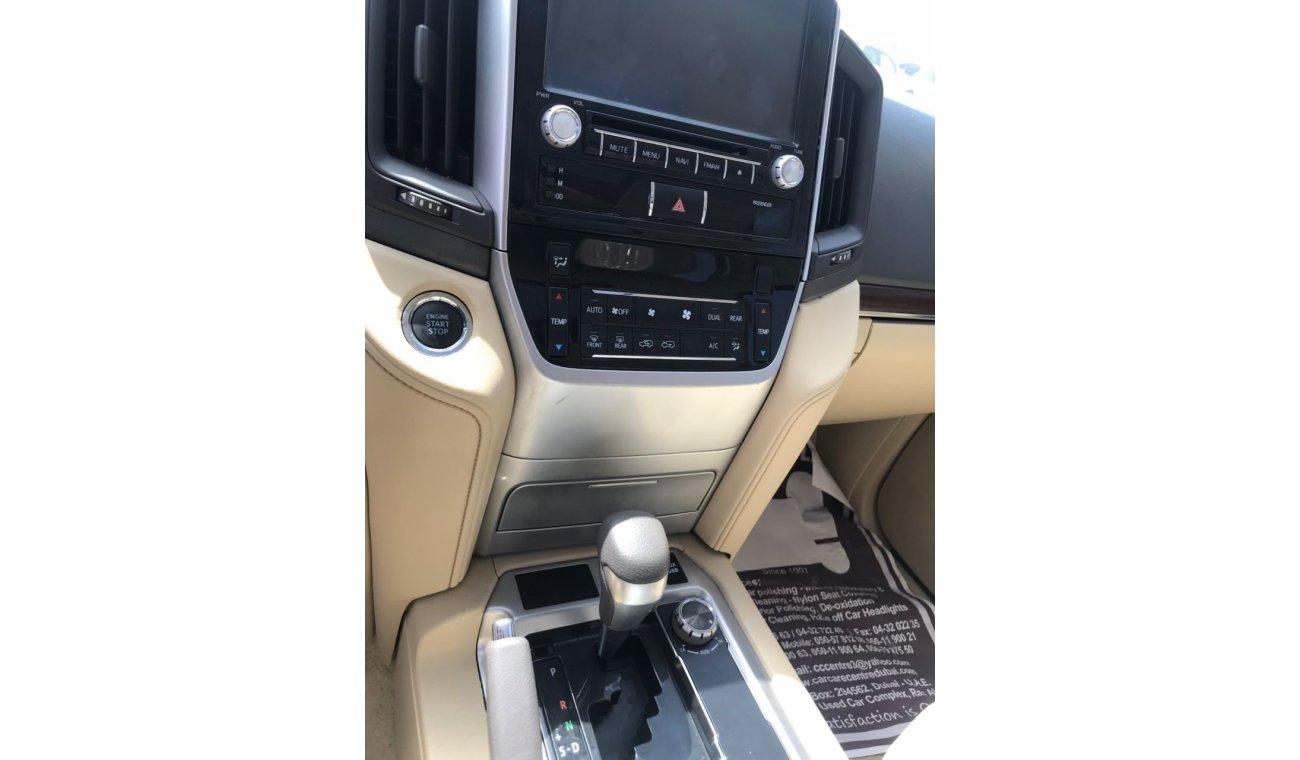 Toyota Land Cruiser v6 full option