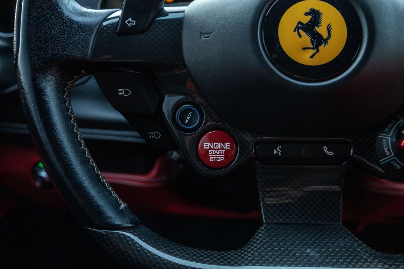 فيراري F8 تريبوتو 3.9T V8