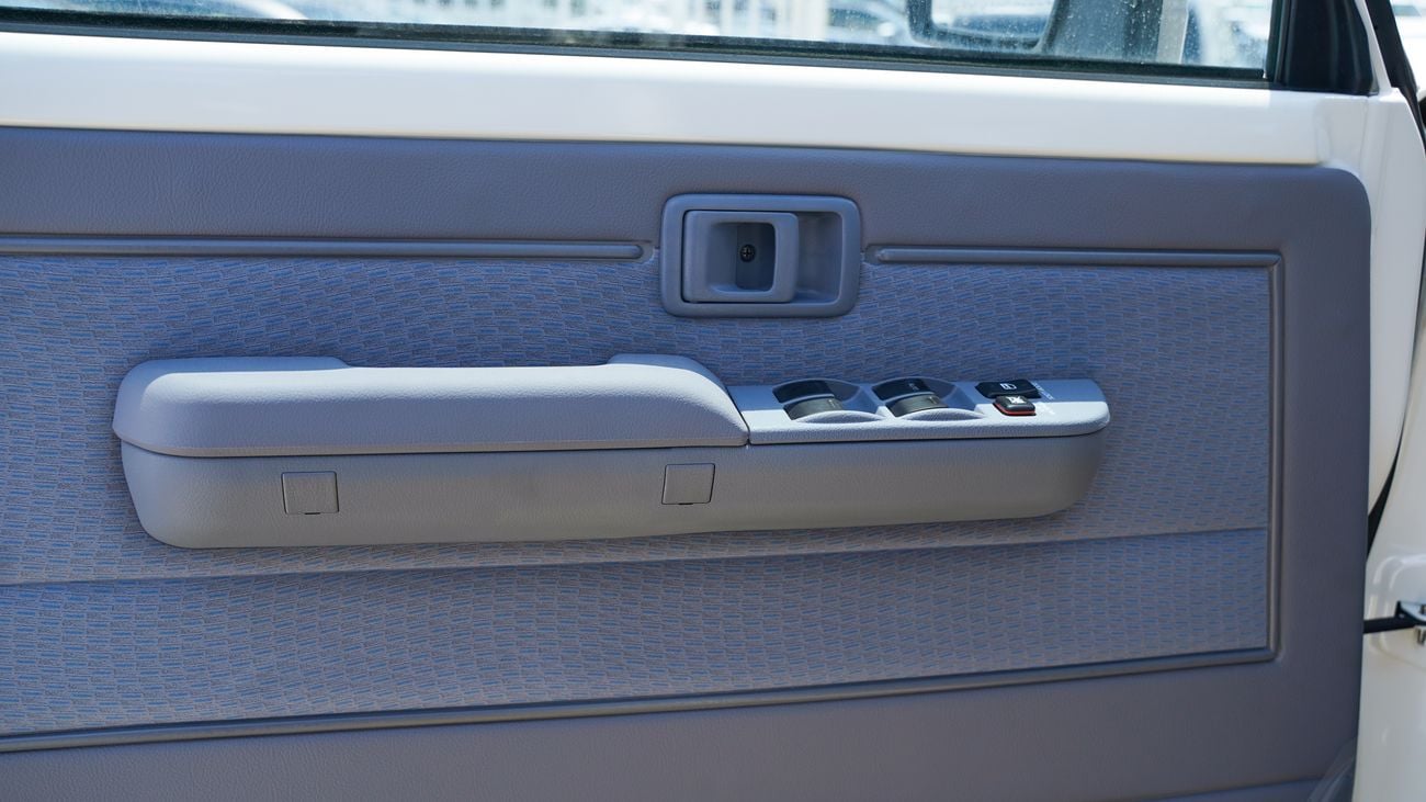 Toyota Land Cruiser 70