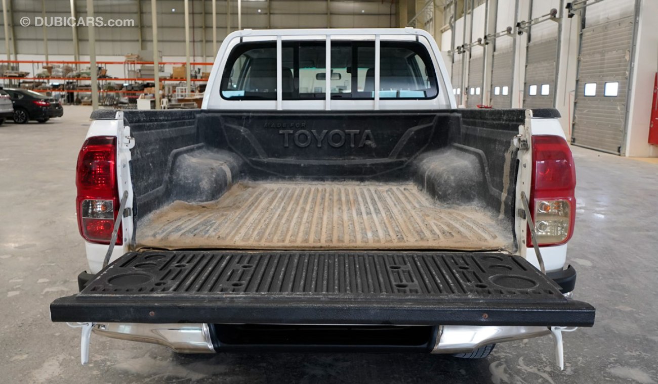 Toyota Hilux CERTIFIED VEHICLE;HILUX 4×4 DIESEL(GCC SPECS)IN GOOD CONDITION FOR SALE(CODE : 0292)