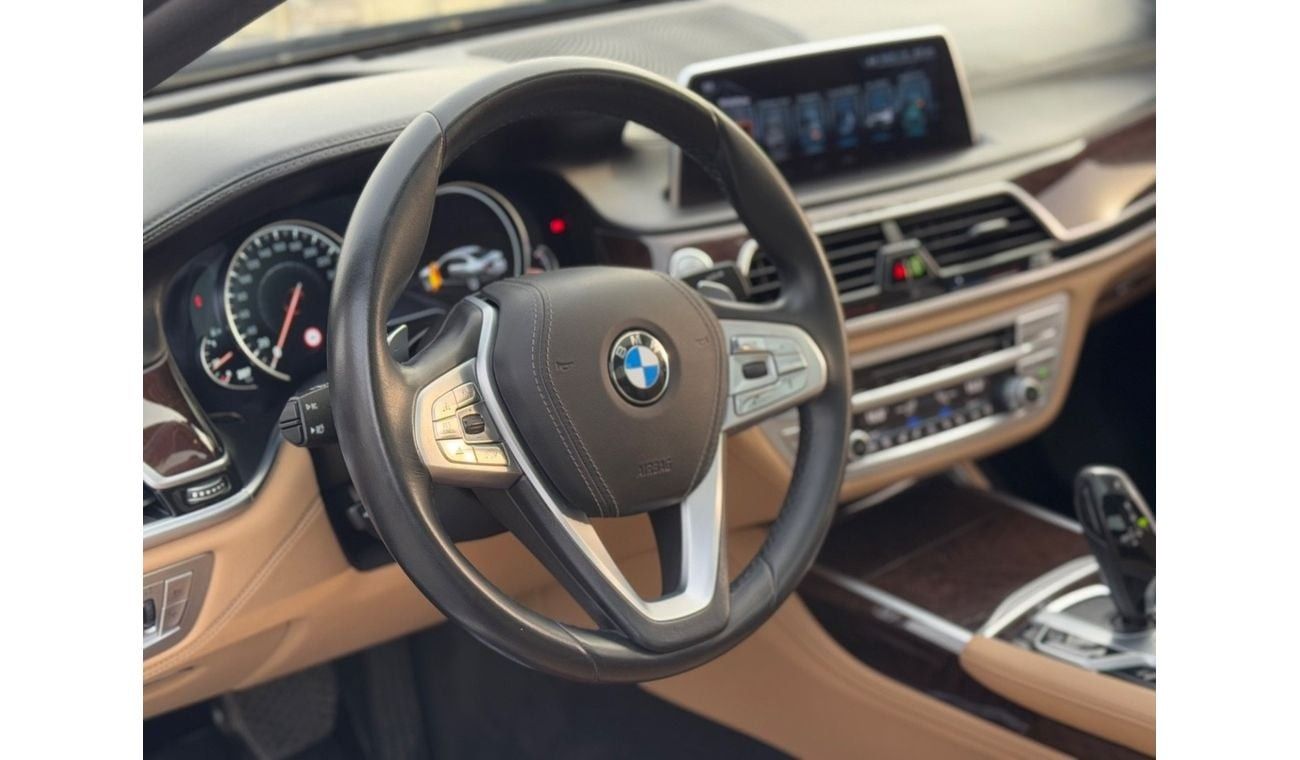 BMW 740Li Luxury 3.0L (335 HP) BMW 740Li / 2016 / GCC / Only 59,000KM / Full Option/ Free Accident/ 3 Keys