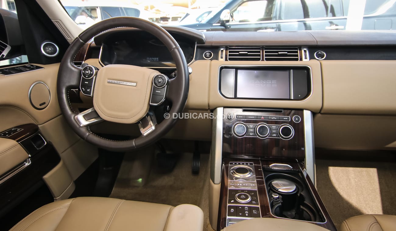لاند روفر رينج روفر رنج روفر مواصفات خليجيه خاليه من الحوادث صبغ وكاله تشيكات وكاله السعر شامل الضريبه تسهيلات بنكيه بدو