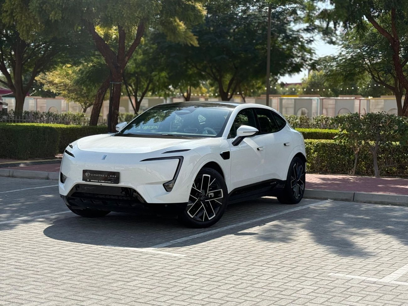 أفاتر 11 Luxury RWD