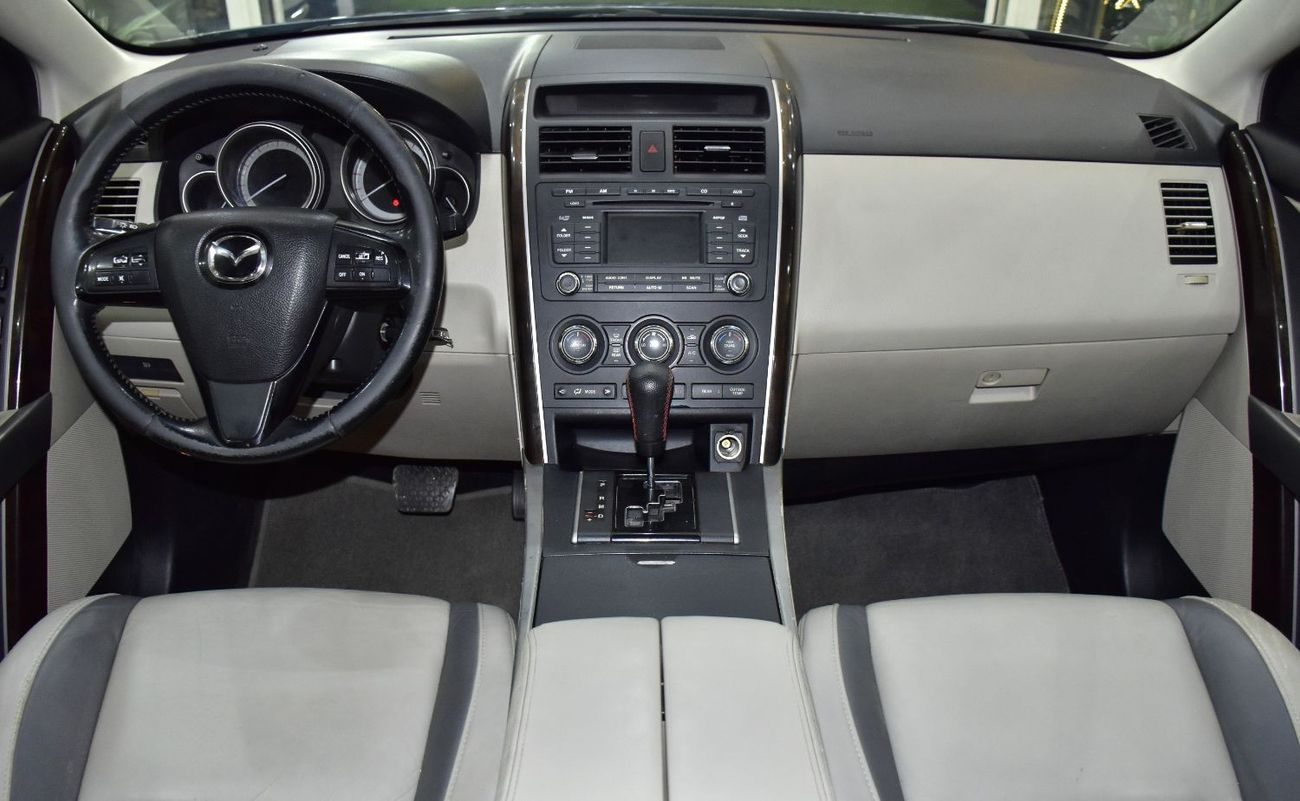 Mazda CX9 EXCELLENT DEAL for our Mazda CX-9 ( 2010 Model ) in Grey Color GCC Specs