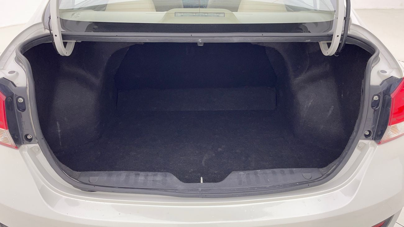 سوزوكي سياز GL 1.5 | بدون دفعة مقدمة | اختبار القيادة في المنزل