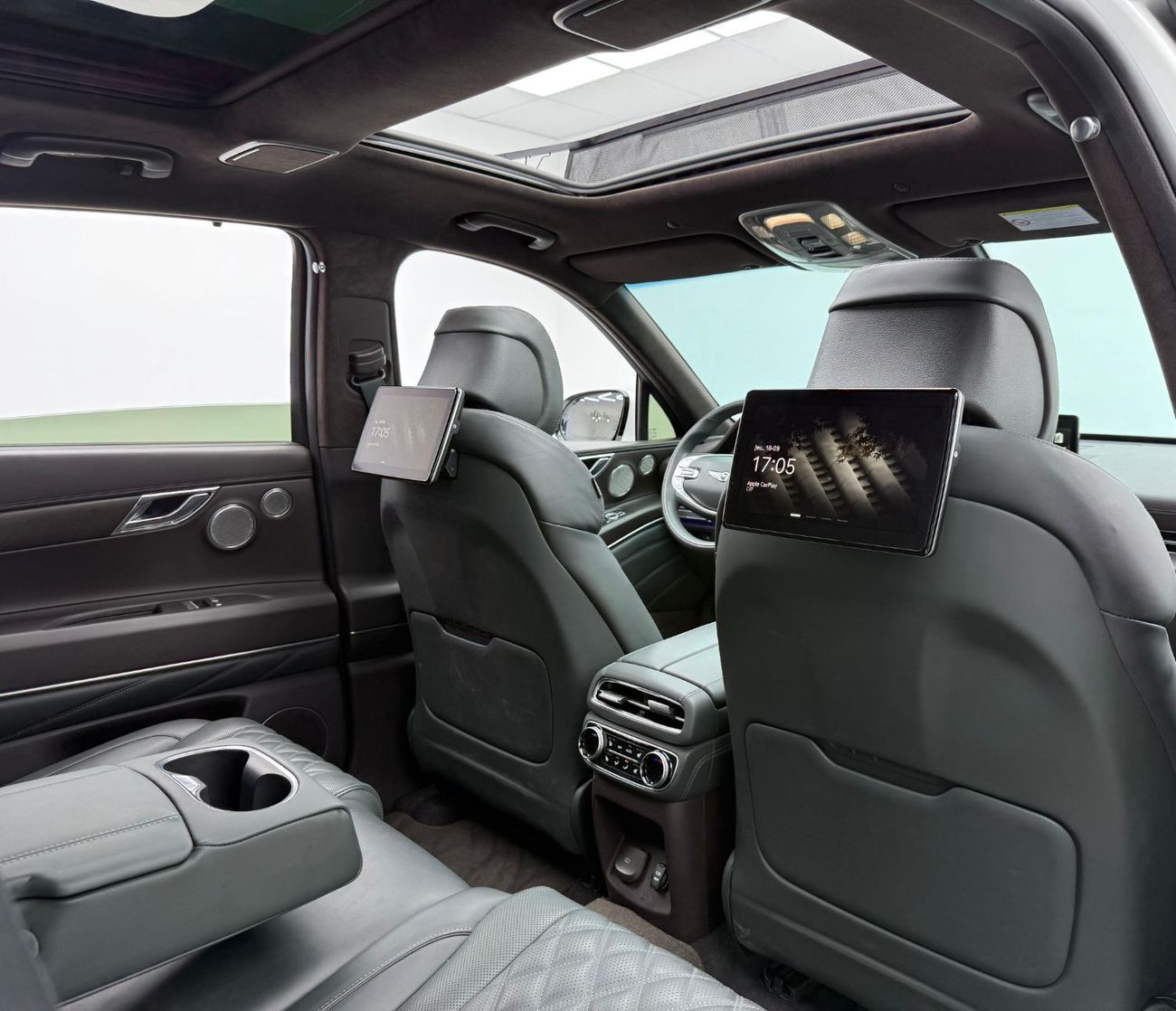 Genesis GV80 Royal 3.5L AWD 2023 Genesis GV80 Black Edition, 2028 Genesis Warranty + Service Pack, Very Low Km, G