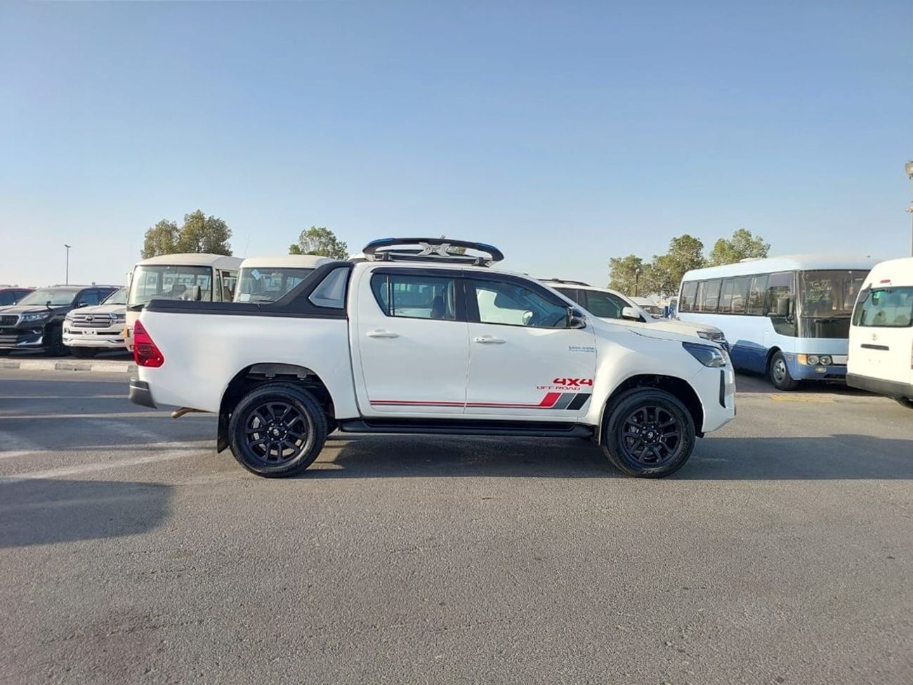 Toyota Hilux TOYOTA HILUX PICK UP RHD 2024 MODEL 2.8 L DIESEL AUTOMATIC(PM53949)