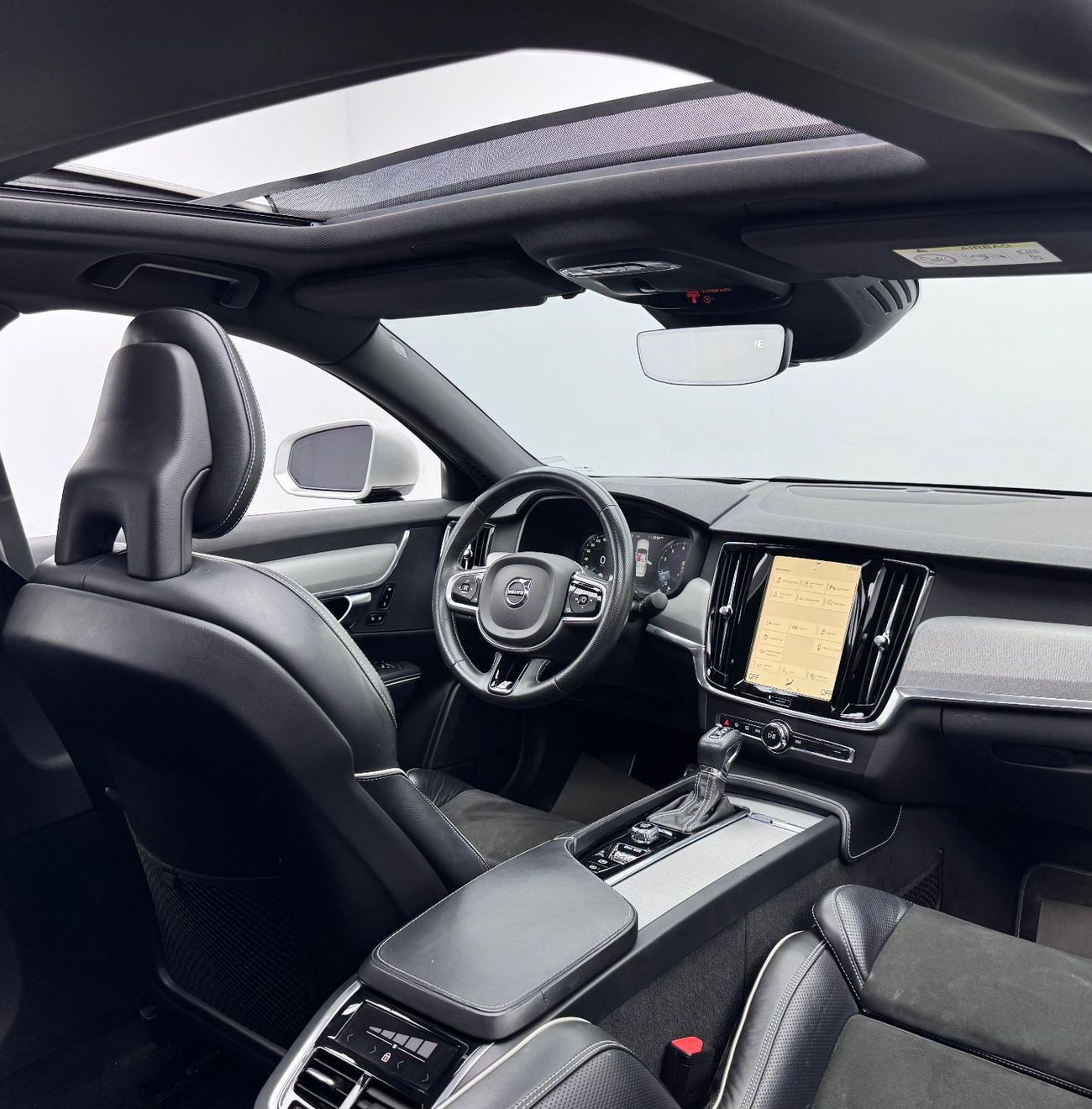 Volvo S90 R Design 2.0L 2018 Volvo S90 T6 R-Design, Warranty, Full Volvo Service History, Excellent Condition,