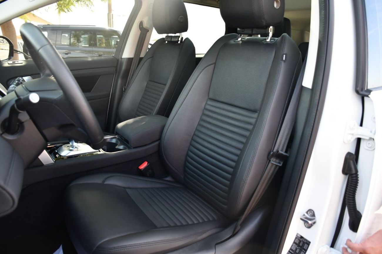 لاند روفر دسكفري سبورت LAND ROVER DISCOVERY SPORT 2023