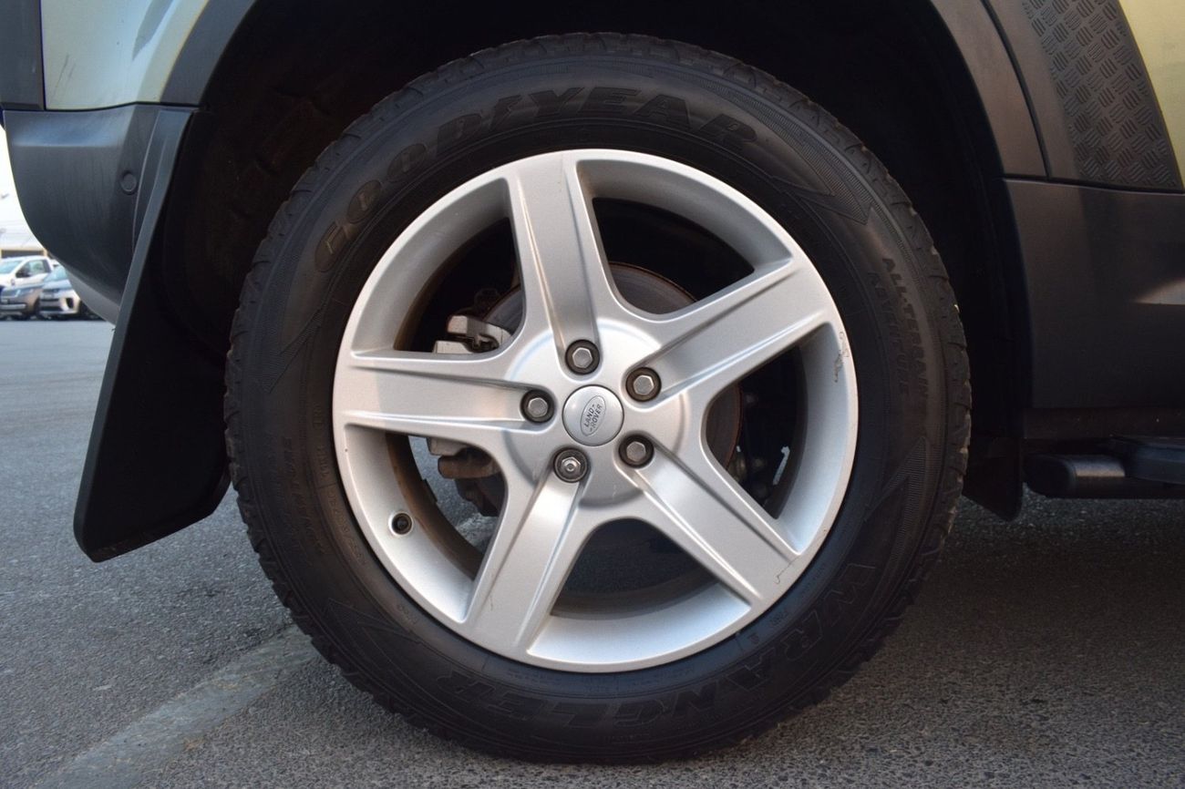 لاند روفر ديفندر P300 110 SE 2.0L (5 Seater)