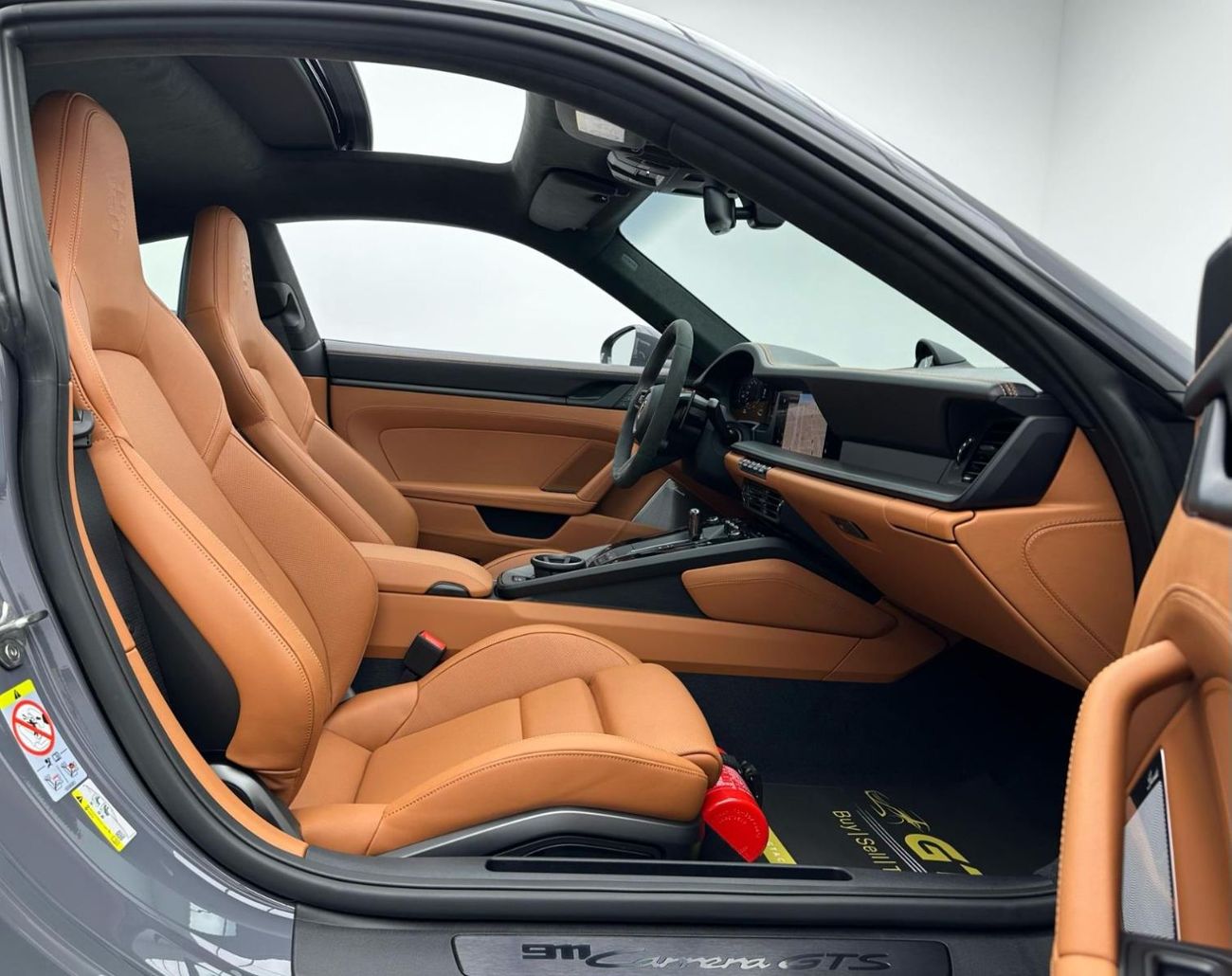 Porsche 911 Carrera GTS 3.0L (450 HP) Coupe 2025 Porsche 911 Carrera GTS, 2 Years Porsche Warranty, Excellent Co