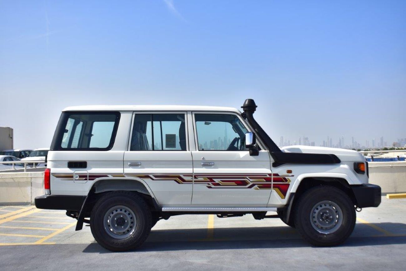 Toyota Land Cruiser 70 76 V8 4.5L Manual Transmission