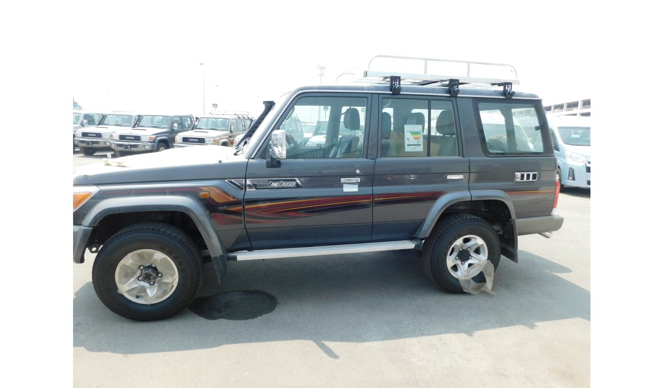 Toyota Land Cruiser Hard Top 76 Hardtop LX Special V8 4.5L Diesel M/T Wagon