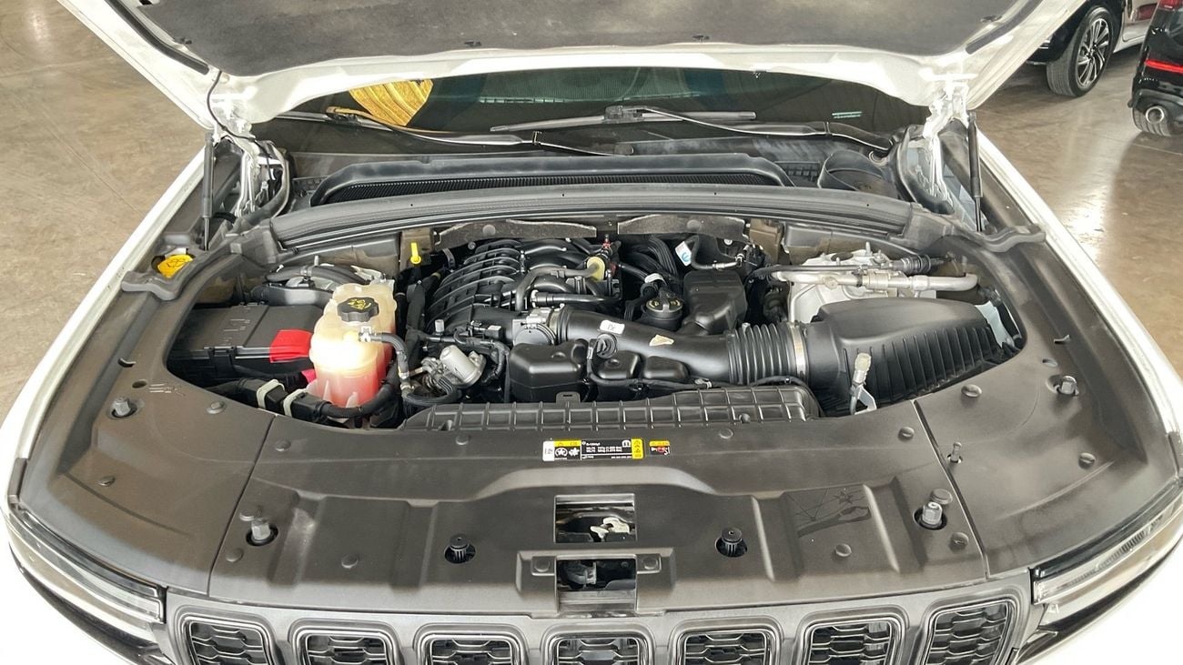 جيب جراند شيروكي Altitude | شامل الضمان | 0 ﺪﻔﻋﺓ ﺃﻮﻟﻯ