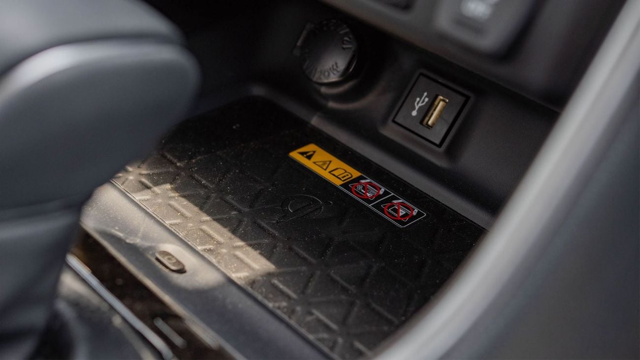 Toyota RAV4 2025 Toyota Rav4 Fashion Plus Edition 2.0L AT Petrol (White)