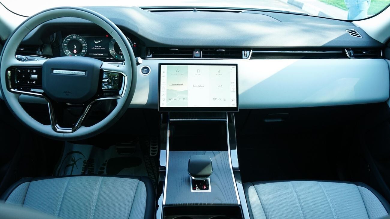 Land Rover Range Rover Evoque SE P250 DYNAMIC 2025!! BRAND NEW CAR!! FIVE YEARS WARRANTY!! THREE YEARS SERVICE CONTRACT