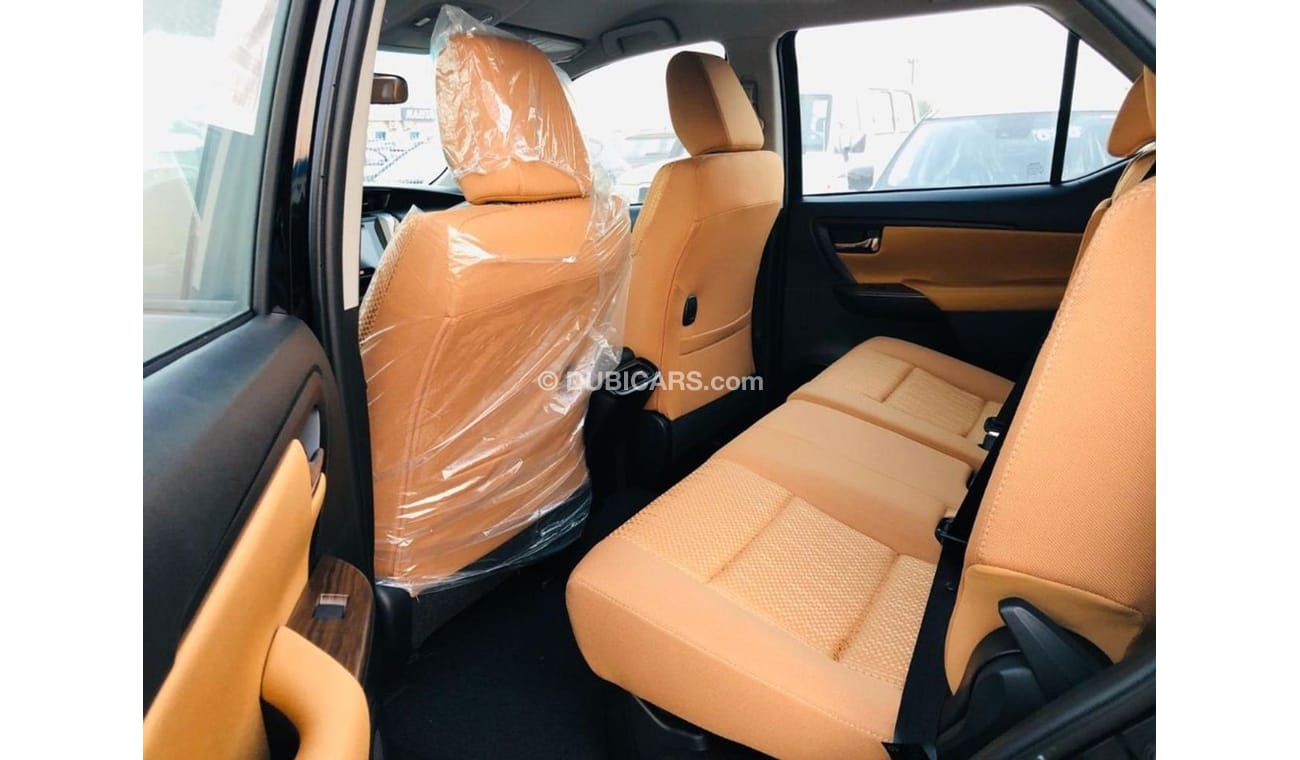 تويوتا فورتونر 2.7L PETROL - DVD - REAR CAMERA - REAR & FRONT SENSOR - CHROME PACKAGE-ALLOY WHEELS-CRUISE-DVD-4WD