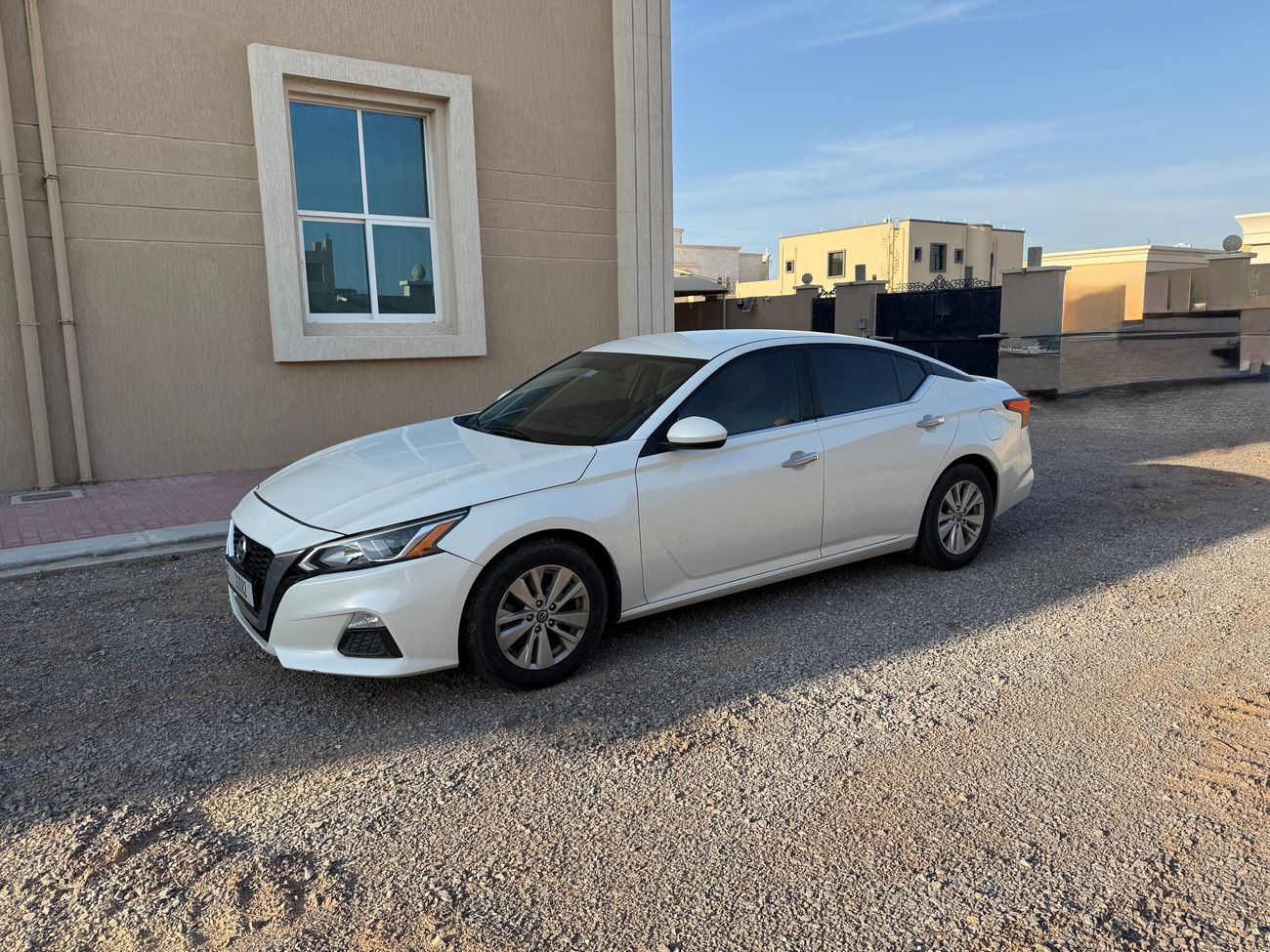 نيسان ألتيما