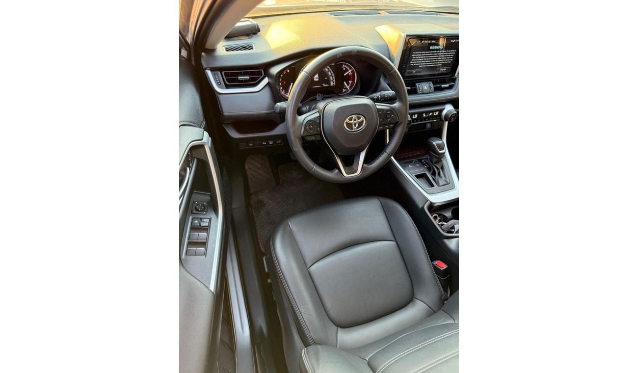 تويوتا راف ٤ TOYOTA RAV4 Full Option Premium