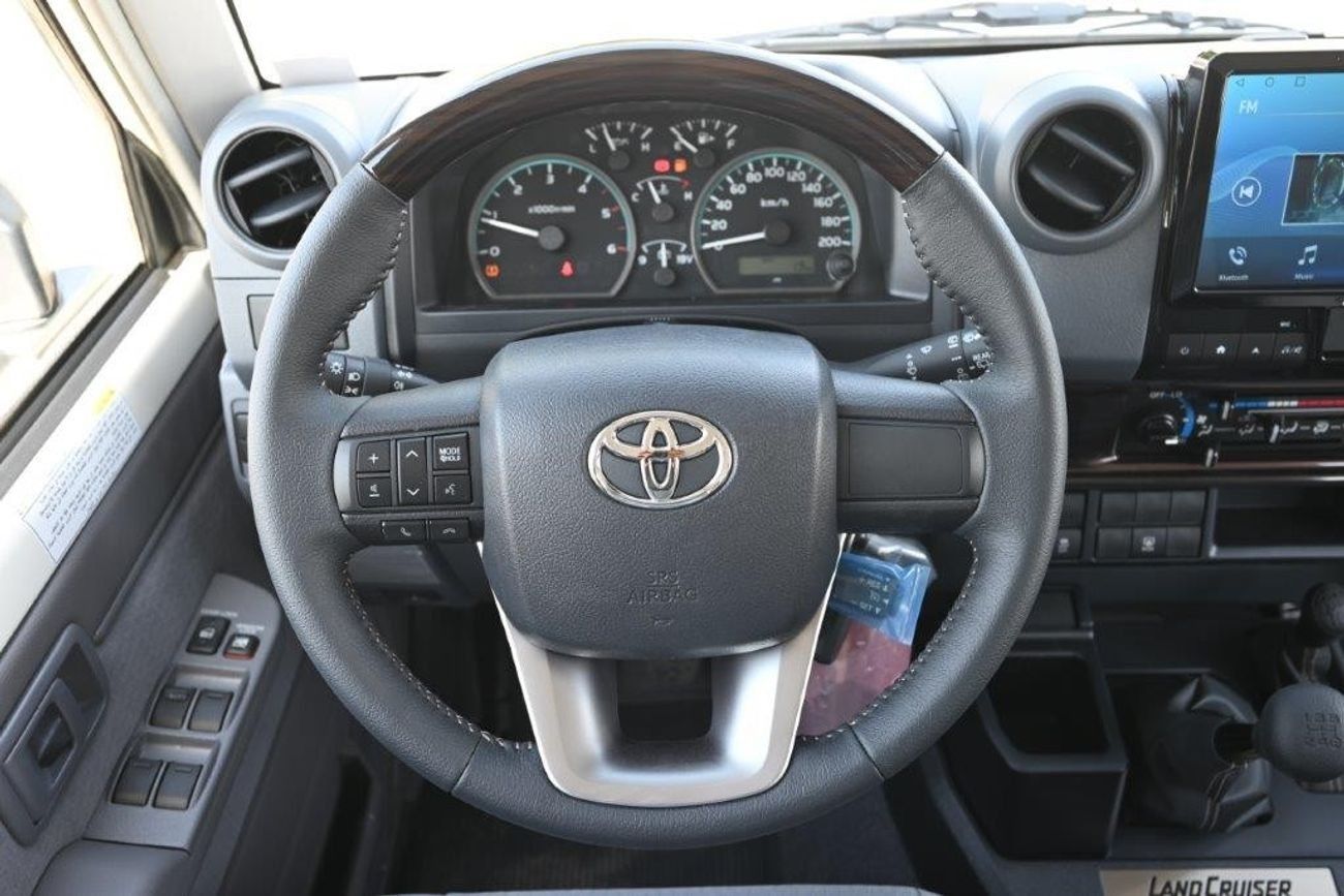 Toyota Land Cruiser 70 2025 MODEL TOYOTA LAND CRUISER 76 HARDTOP LX-G1 2.8L TURBO DIESEL 5 SEAT MANUAL TRANSMISSION