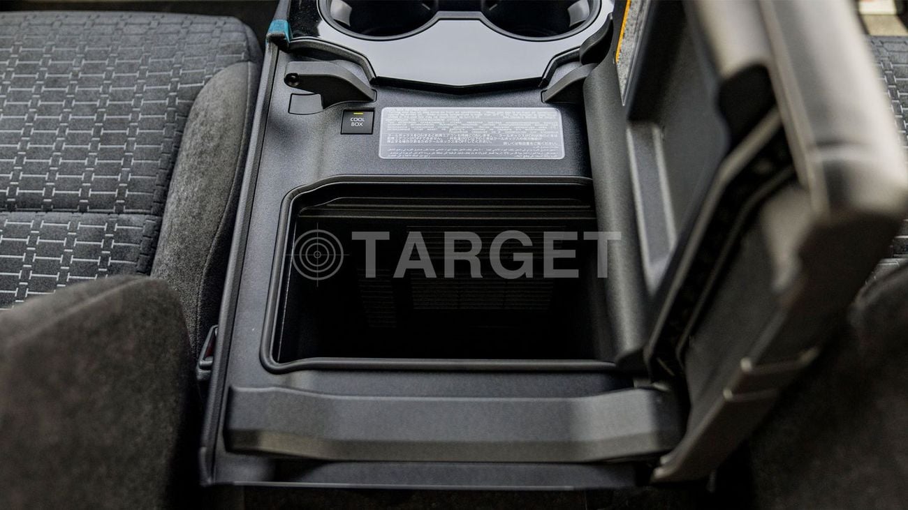 Toyota Land Cruiser GXR3 3.3L