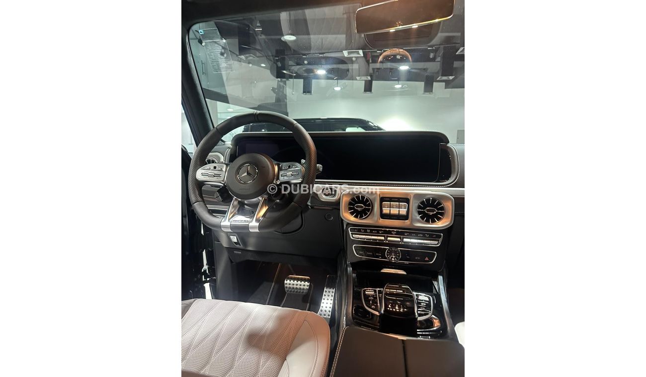 Mercedes-Benz G 63 AMG Ocean blue