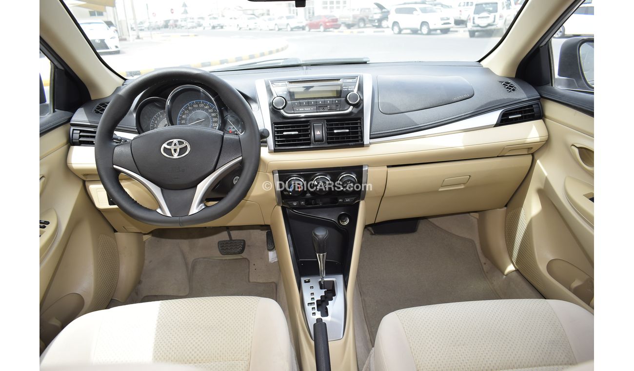 تويوتا يارس 2015 خليجي بحالة ممتازة  بدون حوادث